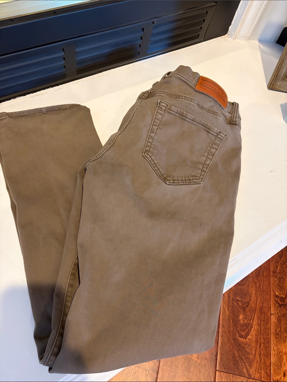 Lucky Brand Straight Fit Jeans in Taupe Brown